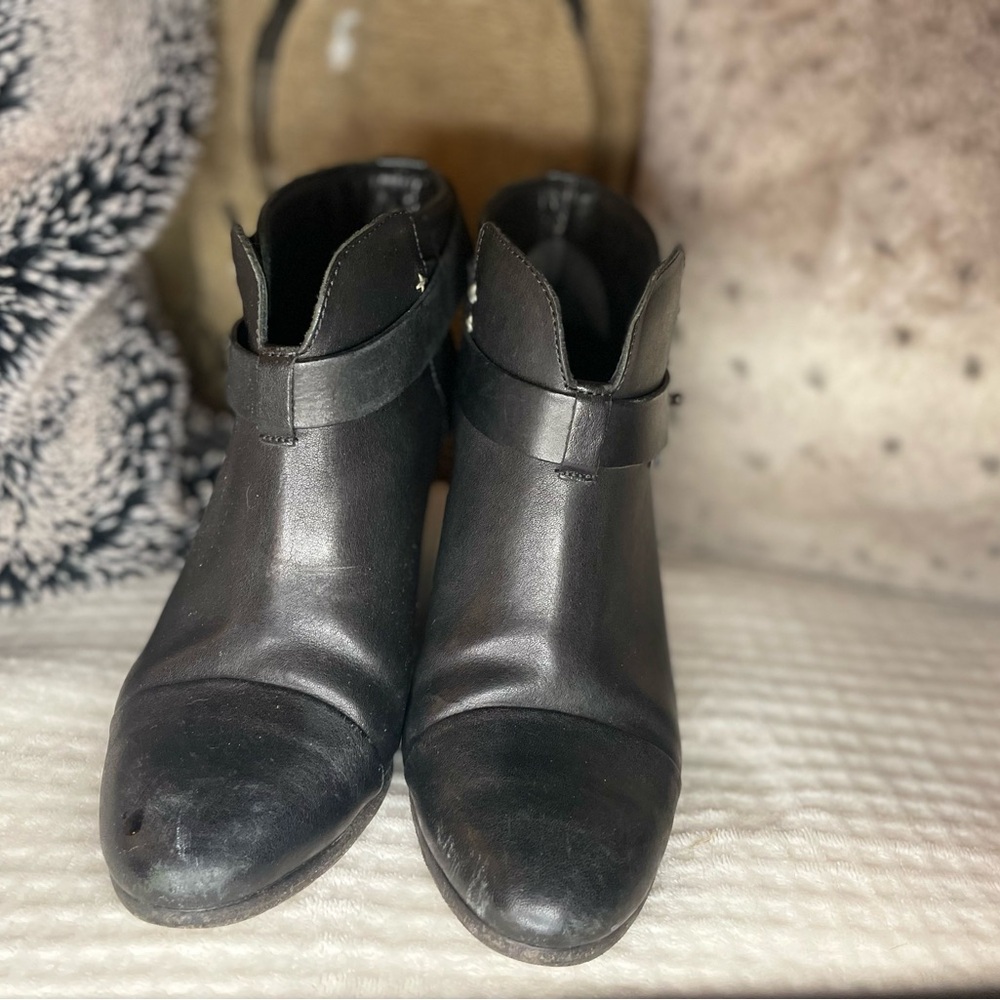🍂Rag & Bone Harrow Black Leather Booties Size 37.5 (US 7) | Iconic Fall Staple 🍁